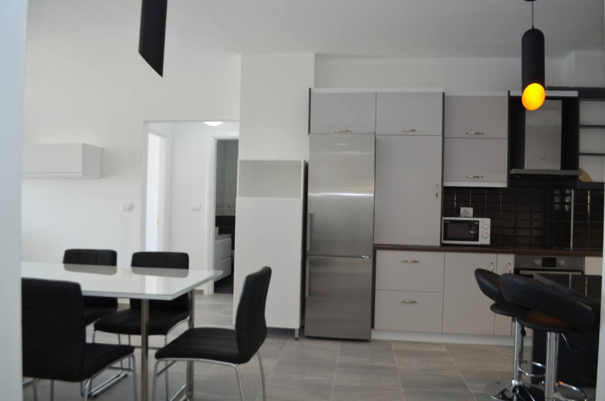 Wonderful View Apartments Sarande Bagian luar foto