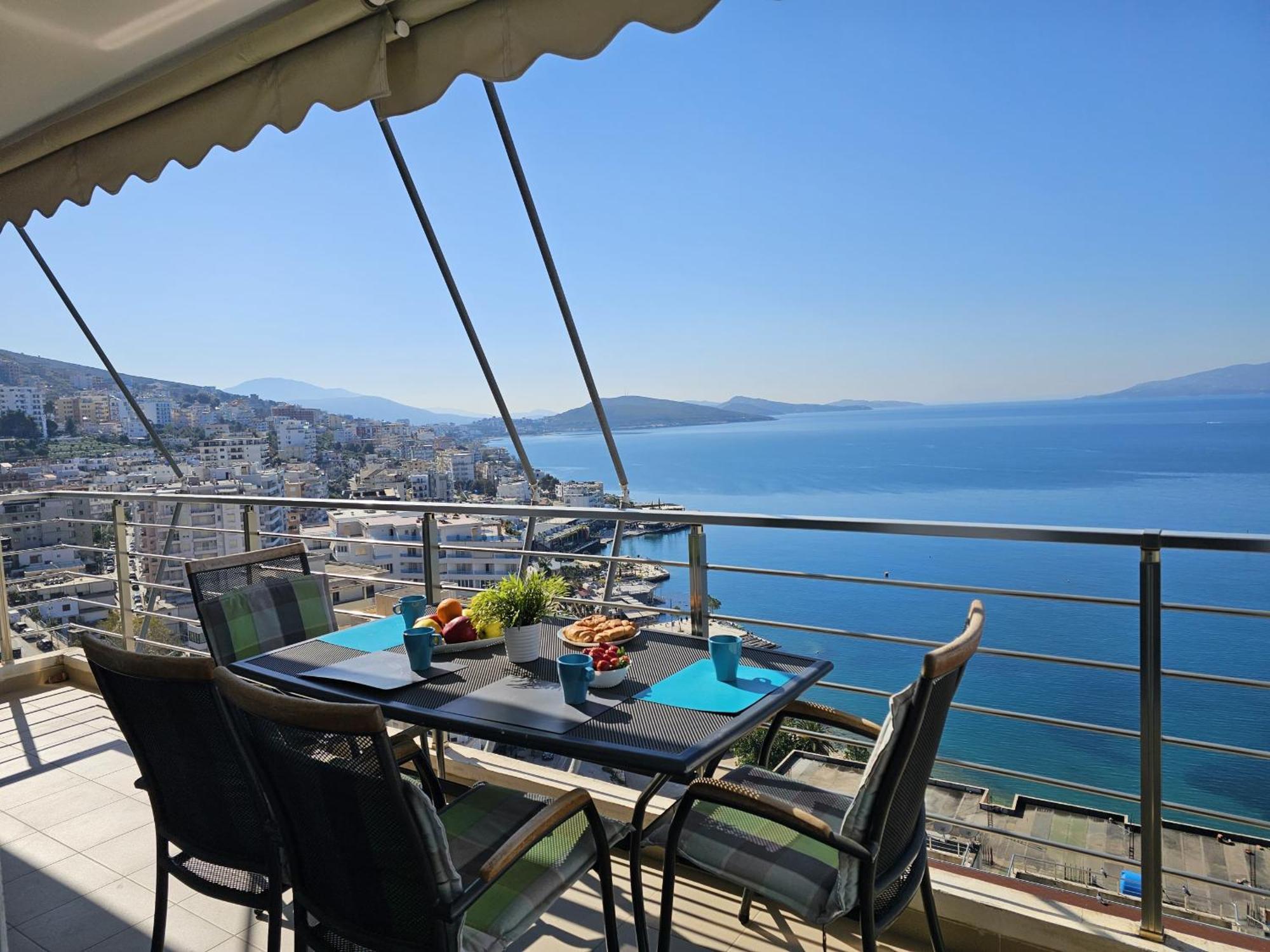 Wonderful View Apartments Sarande Bagian luar foto