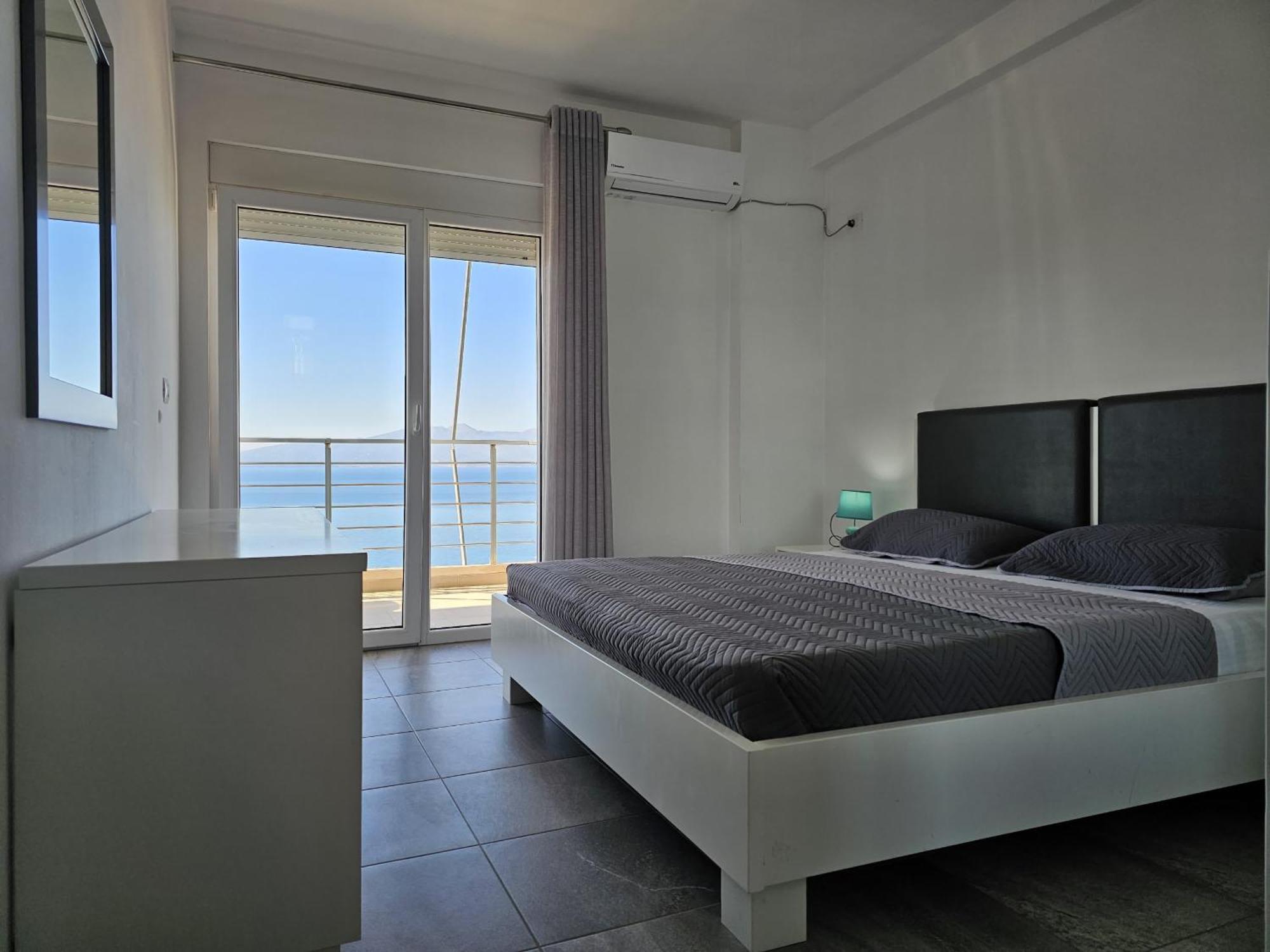 Wonderful View Apartments Sarande Bagian luar foto