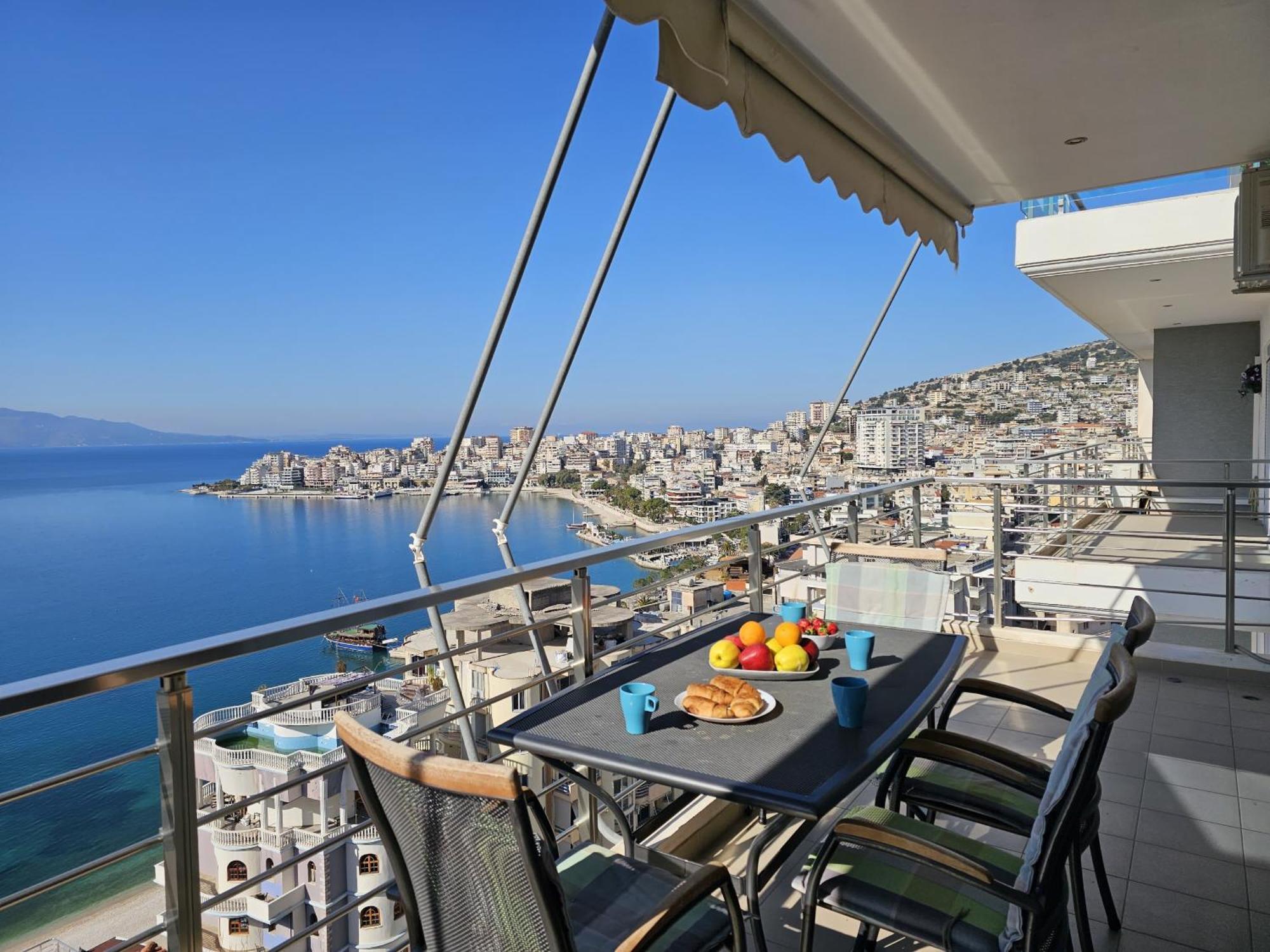 Wonderful View Apartments Sarande Bagian luar foto