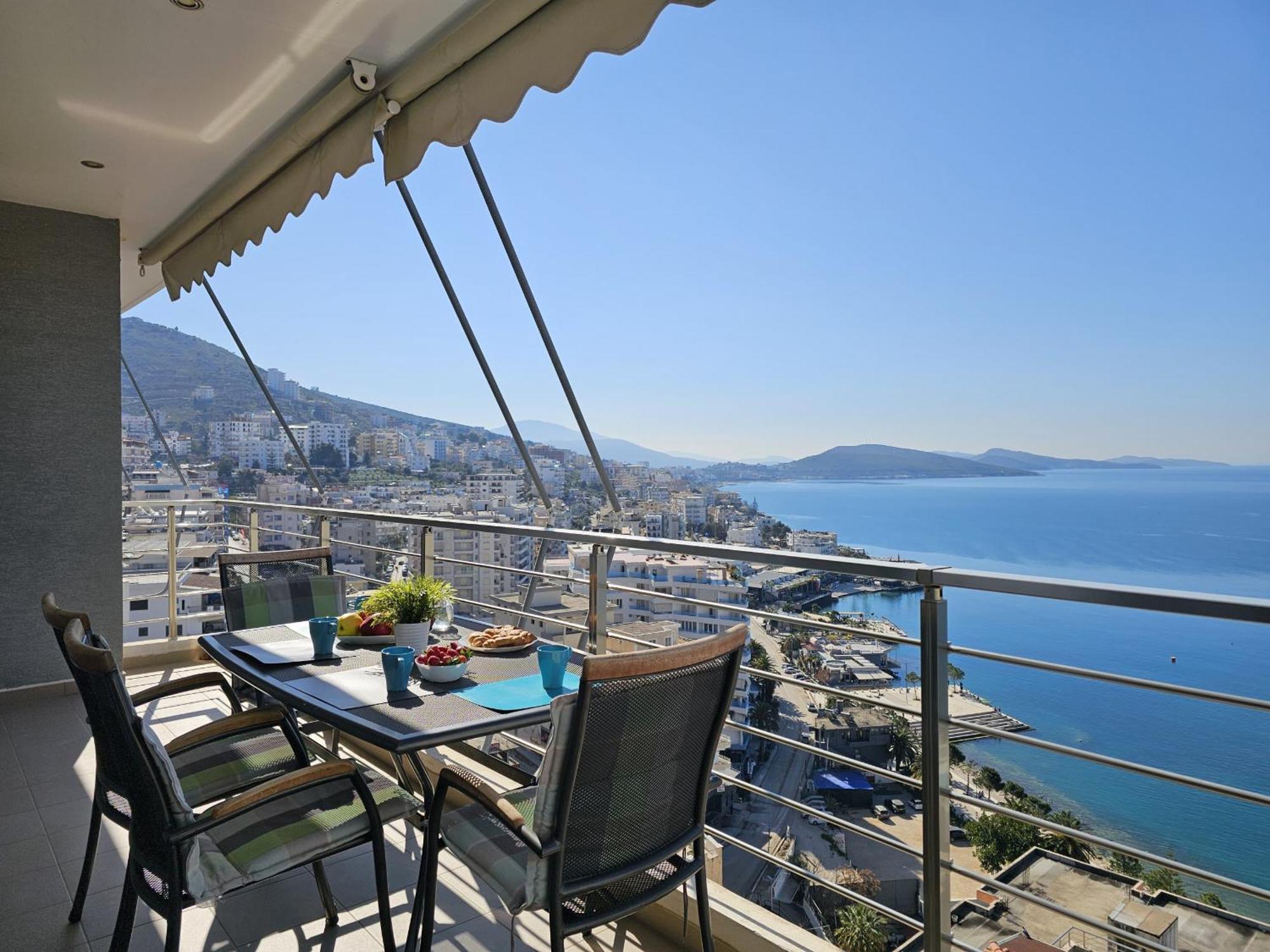 Wonderful View Apartments Sarande Bagian luar foto