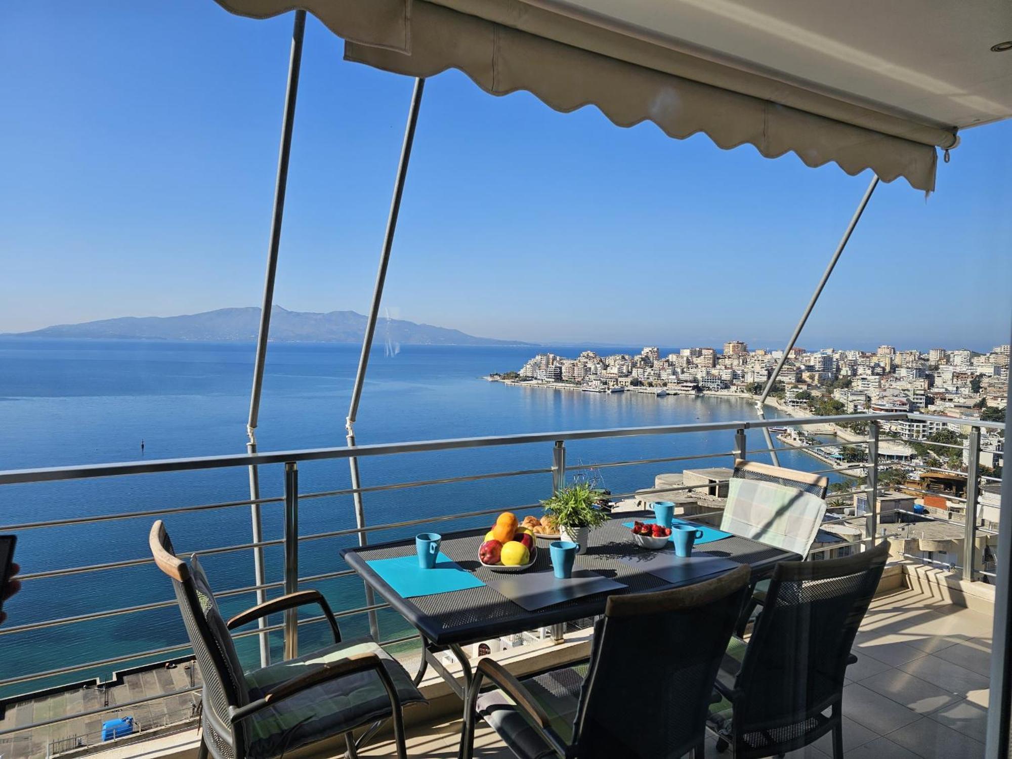 Wonderful View Apartments Sarande Bagian luar foto