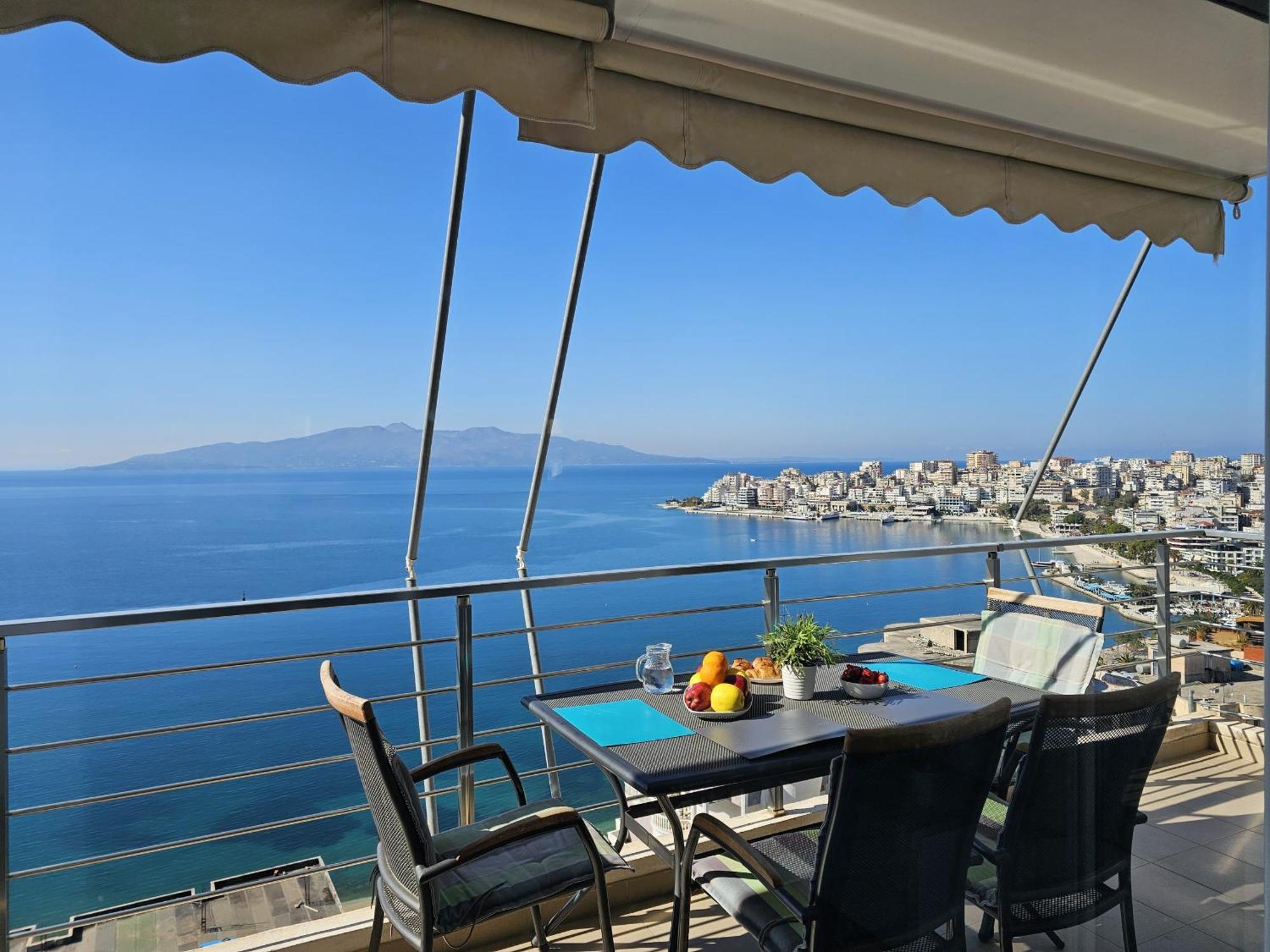 Wonderful View Apartments Sarande Bagian luar foto