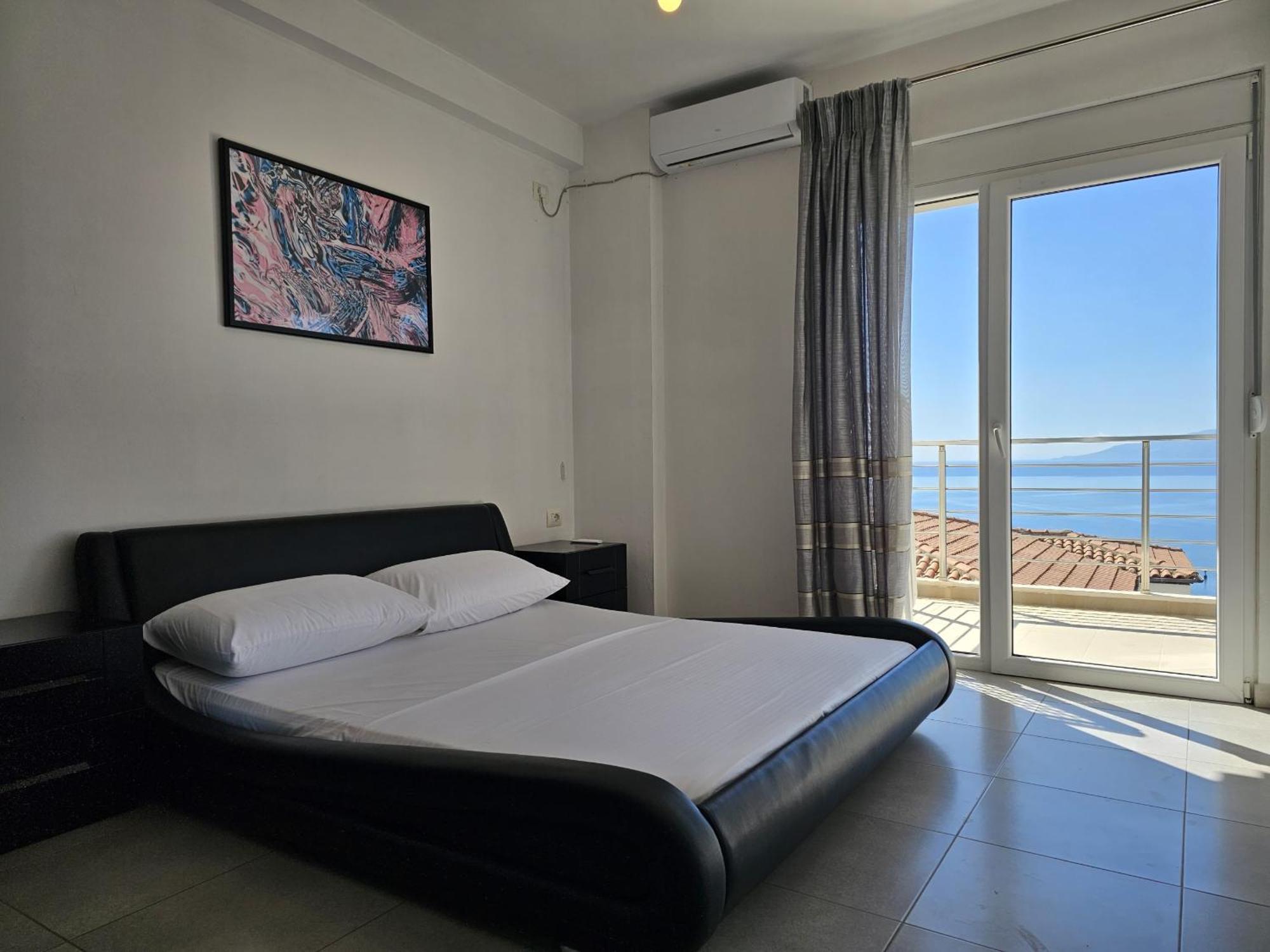 Wonderful View Apartments Sarande Bagian luar foto